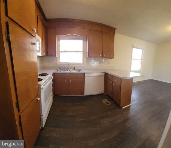 11031 ASCOT CIR, Fredericksburg, VA 22407