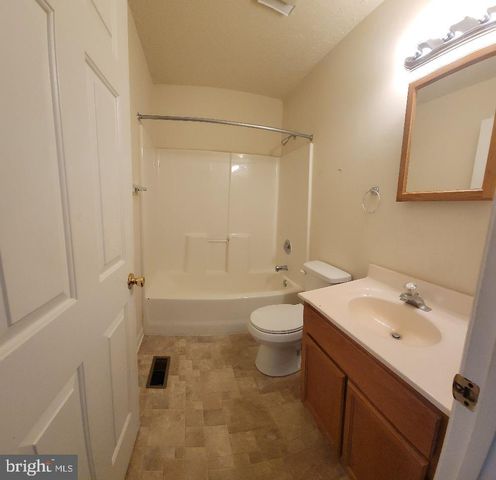 11031 ASCOT CIR, Fredericksburg, VA 22407