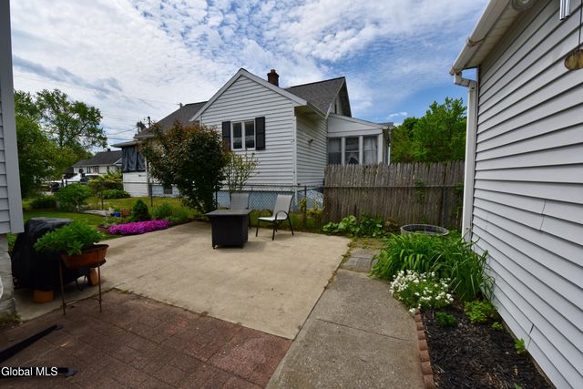 41 Van Buren Avenue, Colonie, NY 12205