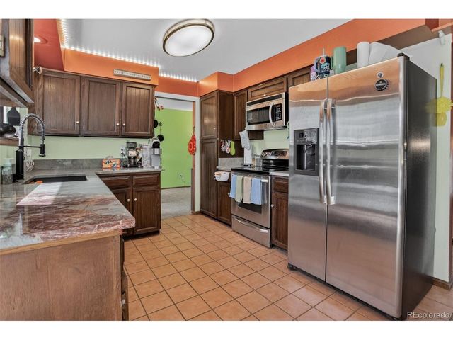7724 Parfet St, Arvada, CO 80005