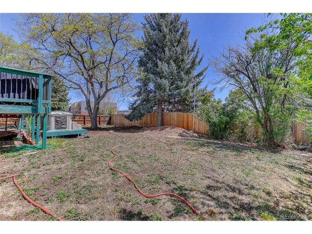 7724 Parfet St, Arvada, CO 80005