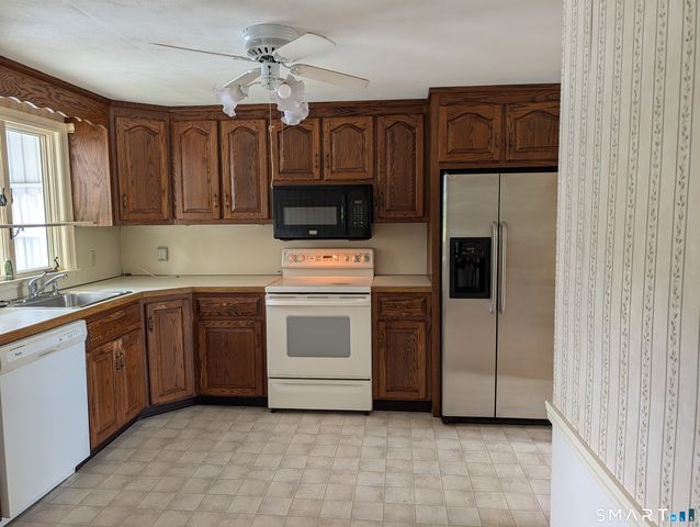 70 Burwood Road, Wethersfield, CT 06109