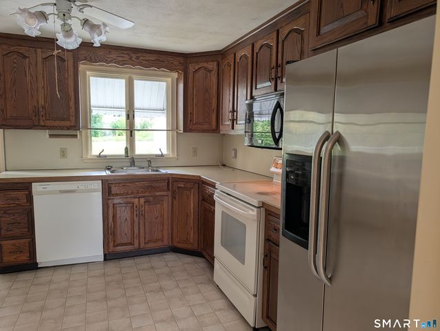 70 Burwood Road, Wethersfield, CT 06109