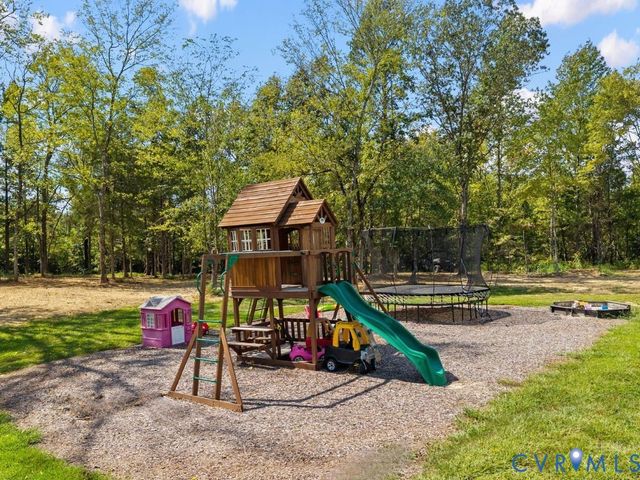 2635 Iron Wheel Ln, Powhatan, VA 23139