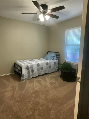 711 9th Street, Wolfforth, TX 79382