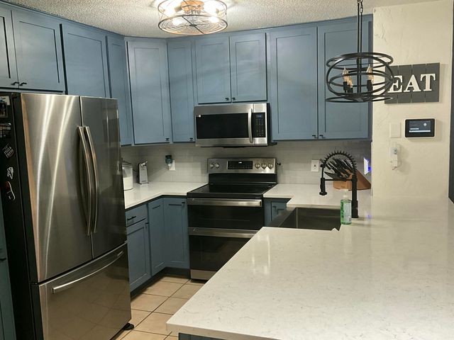 711 9th Street, Wolfforth, TX 79382