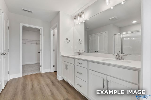 122 Berry Cove Avenue, New Market, AL 35761