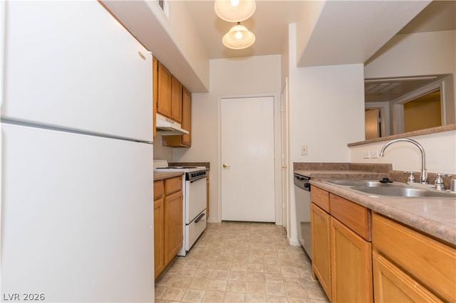 7255 West Sunset Road 1070, Las Vegas, NV 89113