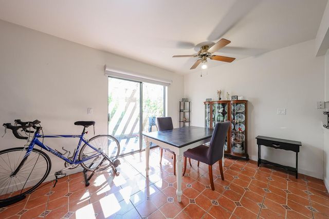 10410 N 7th Place Unit 2, Phoenix, AZ 85020