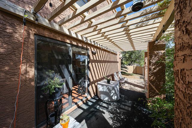 10410 N 7th Place Unit 2, Phoenix, AZ 85020