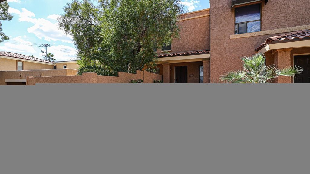 10410 N 7th Place Unit 2, Phoenix, AZ 85020