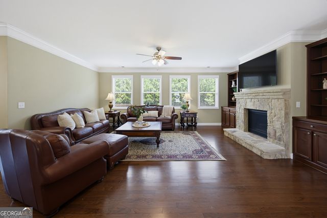 870 Grand Reserve Drive, Suwanee, GA 30024