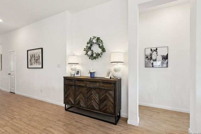 8908 LUCIANO RDG, Seguin, TX 78155