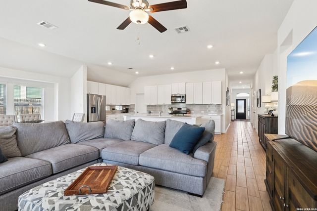 8908 LUCIANO RDG, Seguin, TX 78155