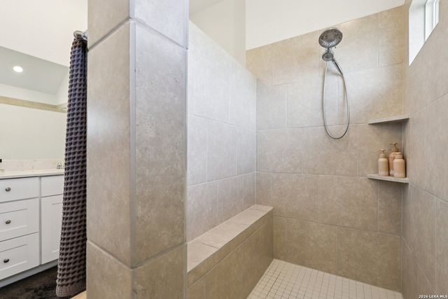 8908 LUCIANO RDG, Seguin, TX 78155