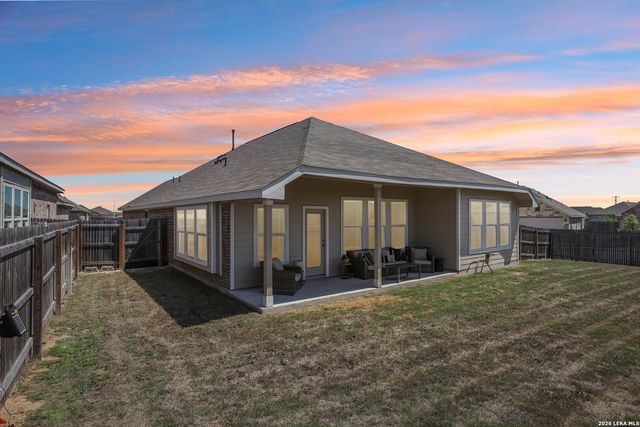 8908 LUCIANO RDG, Seguin, TX 78155