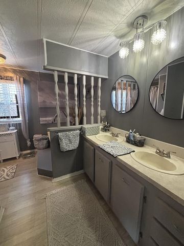 70 SE Spanish Way Way, Port St Lucie, FL 34952