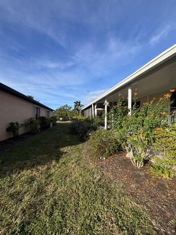 70 SE Spanish Way Way, Port St Lucie, FL 34952