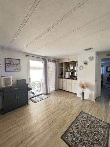 70 SE Spanish Way Way, Port St Lucie, FL 34952