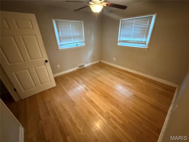 1456 Fairmeadows Lane, St Louis, MO 63138