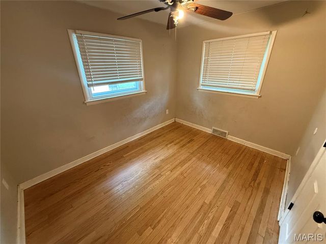 1456 Fairmeadows Lane, St Louis, MO 63138