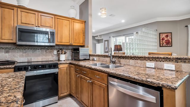 7232 NW 58th Way, Parkland, FL 33067