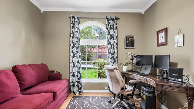 7232 NW 58th Way, Parkland, FL 33067
