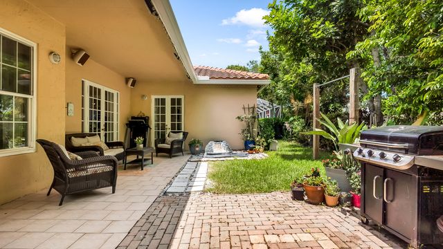 7232 NW 58th Way, Parkland, FL 33067