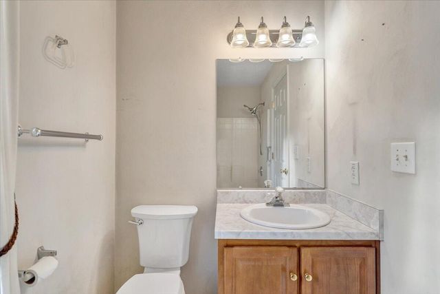 1093 Hales Ford RD, Moneta, VA 24121