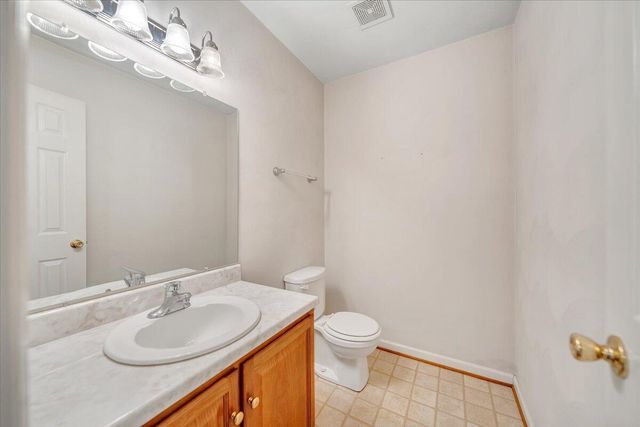 1093 Hales Ford RD, Moneta, VA 24121