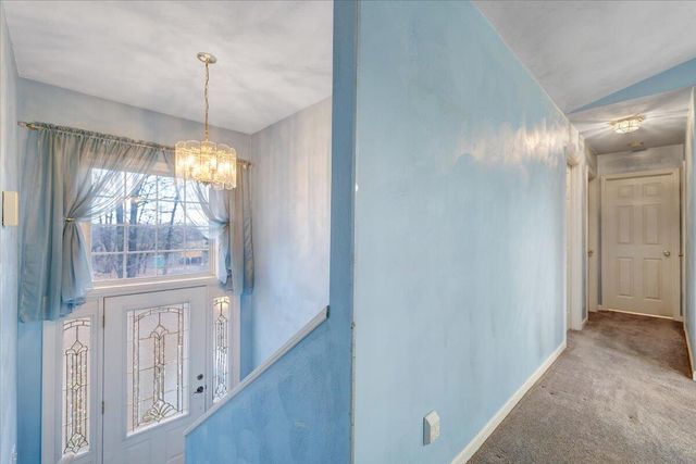 1093 Hales Ford RD, Moneta, VA 24121