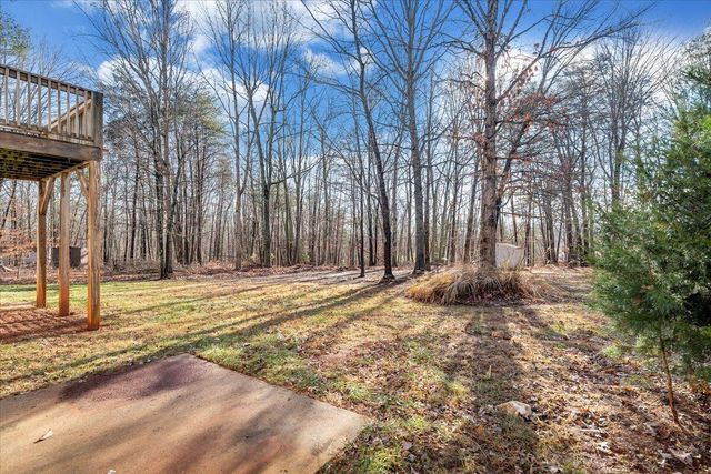 1093 Hales Ford RD, Moneta, VA 24121