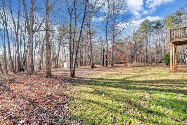 1093 Hales Ford RD, Moneta, VA 24121