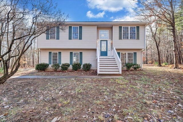 1093 Hales Ford RD, Moneta, VA 24121