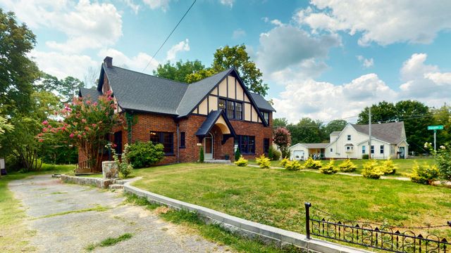 1007 Poplar Street, Murray, KY 42071