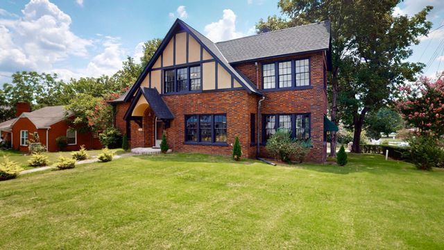 1007 Poplar Street, Murray, KY 42071