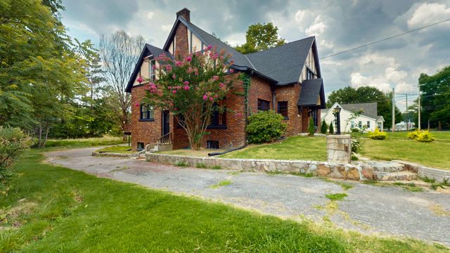 1007 Poplar Street, Murray, KY 42071