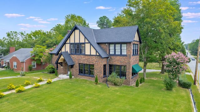 1007 Poplar Street, Murray, KY 42071