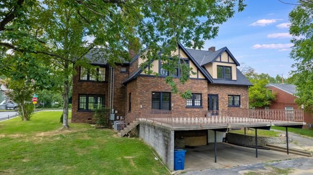 1007 Poplar Street, Murray, KY 42071