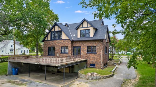 1007 Poplar Street, Murray, KY 42071