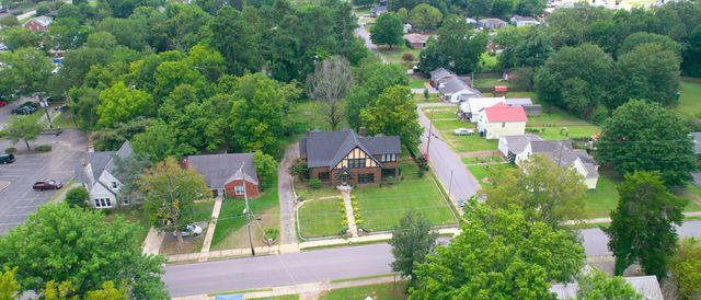 1007 Poplar Street, Murray, KY 42071