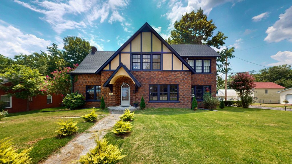 1007 Poplar Street, Murray, KY 42071