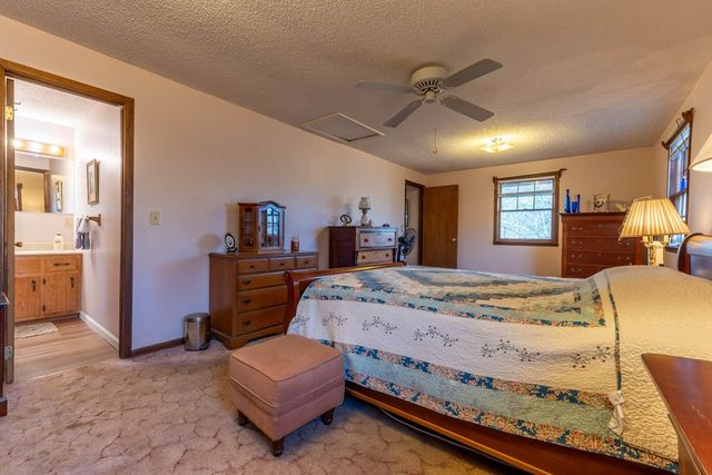 300 Sandy Gap Road, Murphy, NC 28906