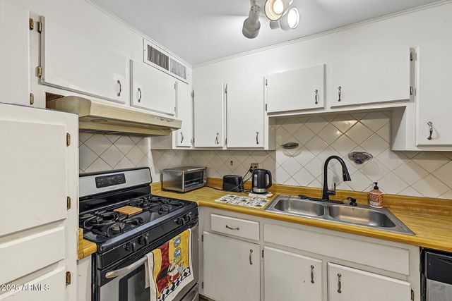 14018 N 36TH Place, Phoenix, AZ 85032