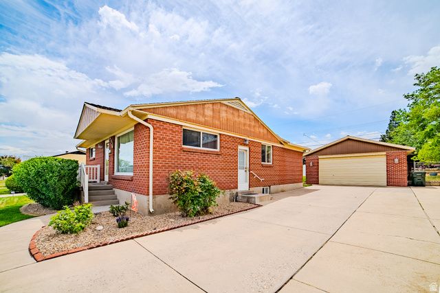 5519 W PAULETTE AVE, West Valley City, UT 84120
