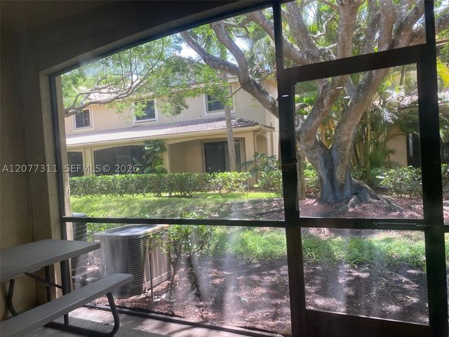 4218 Vineyard Cir 4218, Weston, FL 33332