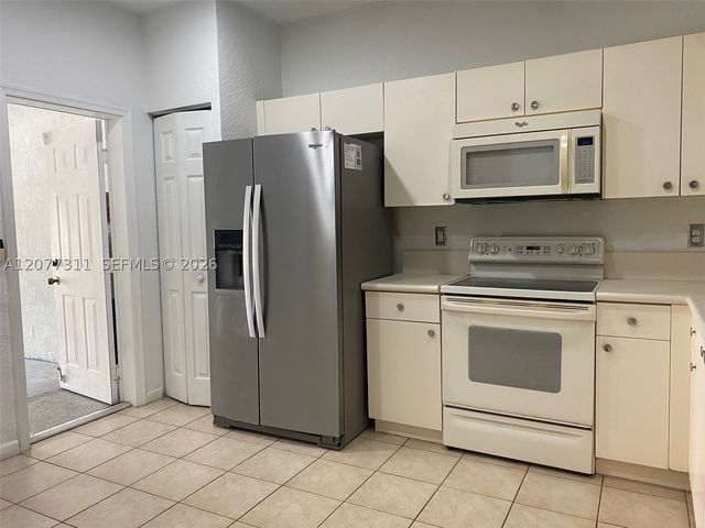4218 Vineyard Cir 4218, Weston, FL 33332