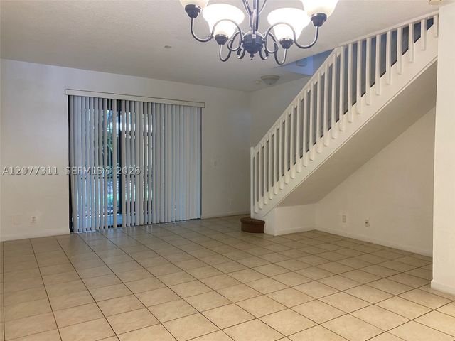 4218 Vineyard Cir 4218, Weston, FL 33332