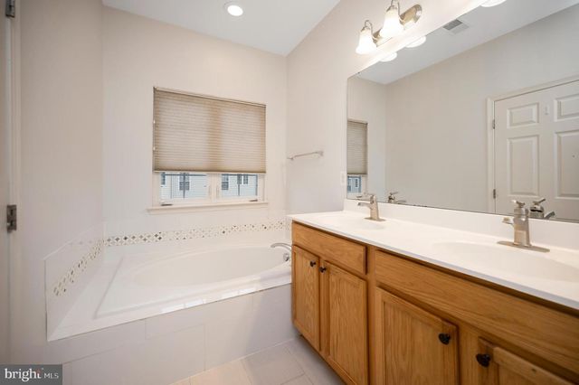 15205 TORBAY WAY, Woodbridge, VA 22191