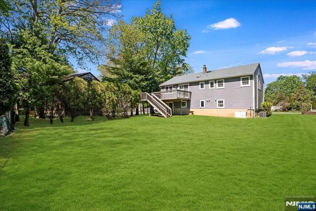 9 Arthur Terrace, Livingston, NJ 07039